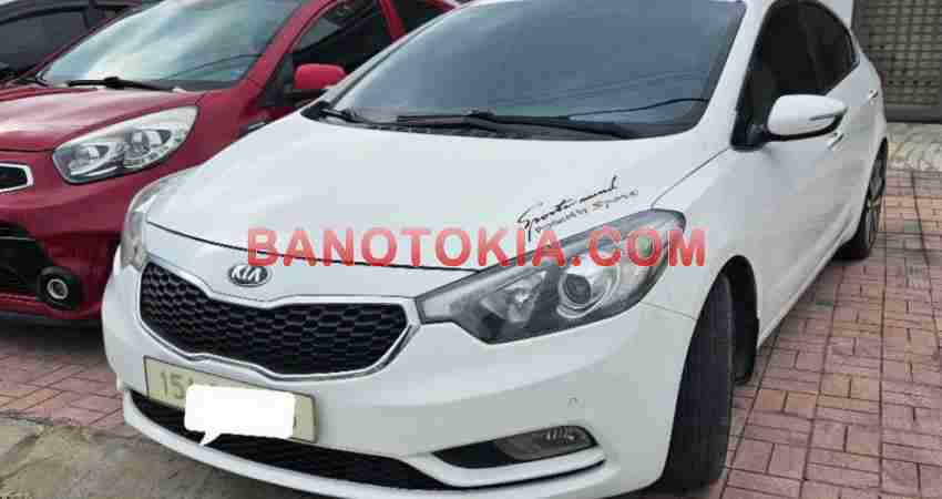Cần bán xe Kia K3 2.0 AT màu Trắng 2015