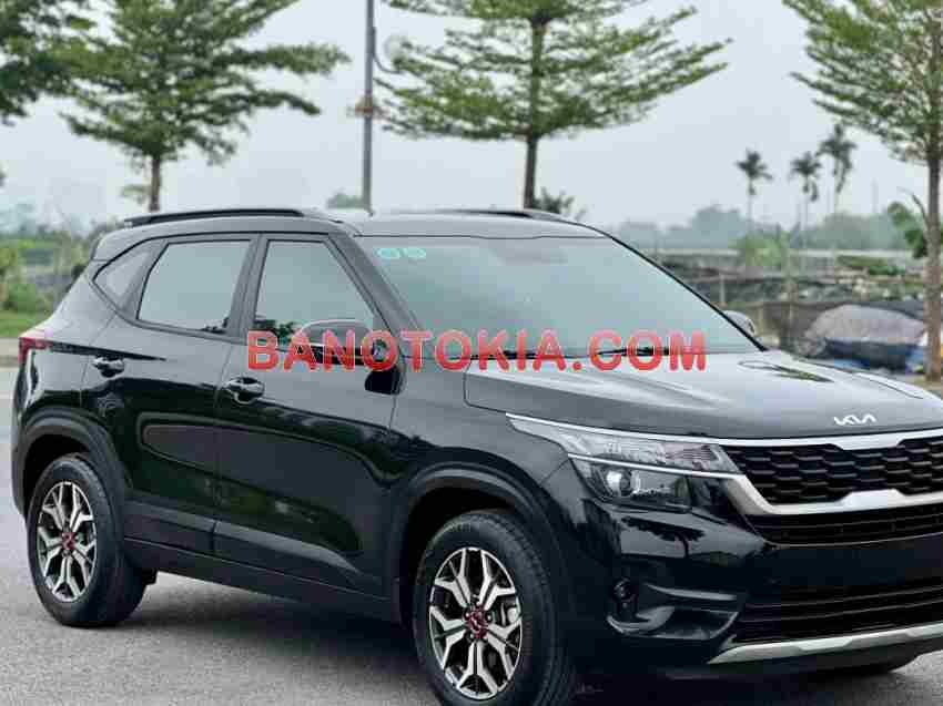 Cần bán gấp xe Kia Seltos Deluxe 1.6 AT năm 2023, màu Đen, Số tự động