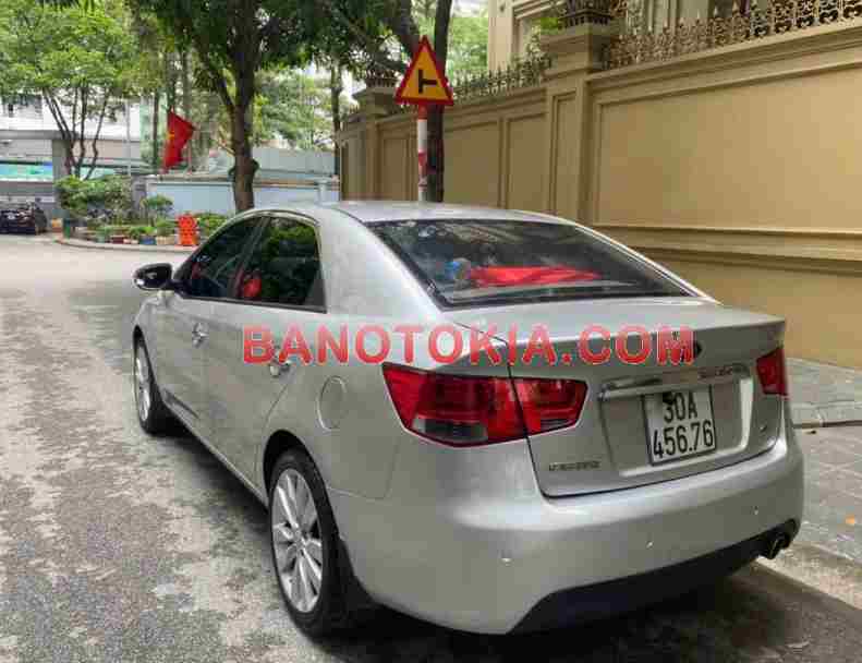 Cần bán nhanh Kia Forte SLi 1.6 AT 2009 cực đẹp