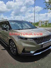 Cần bán gấp xe Kia Carnival Premium 2.2D năm 2022, màu Vàng, Số tự động