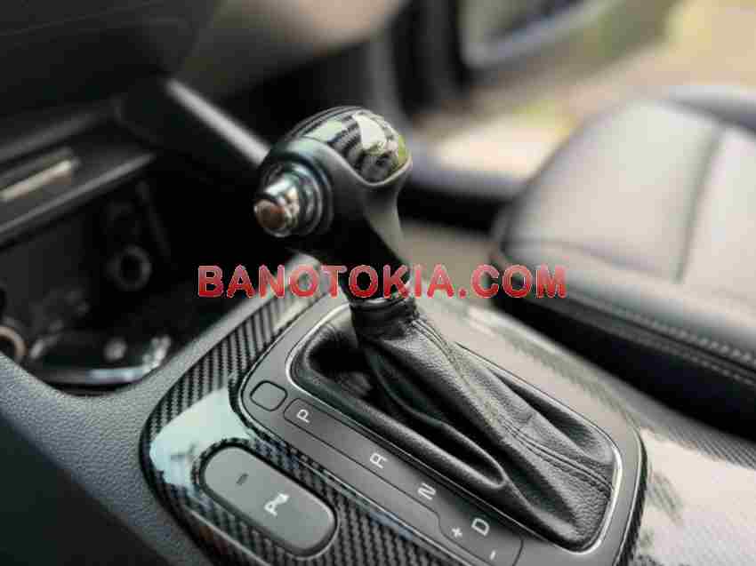 Cần bán xe Kia K3 1.6 AT đời 2015