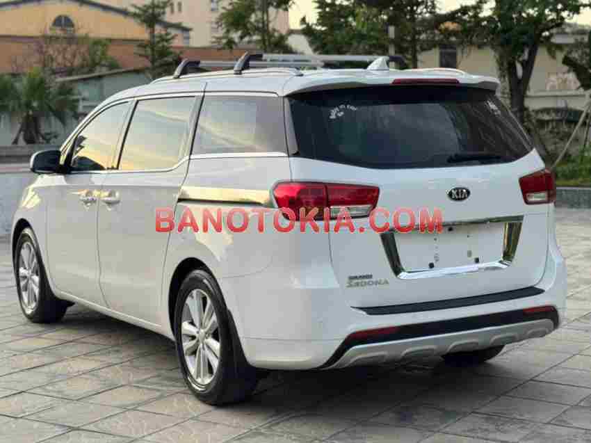 Cần bán gấp xe Kia Sedona 3.3L GATH năm 2016, màu Trắng, Số tự động