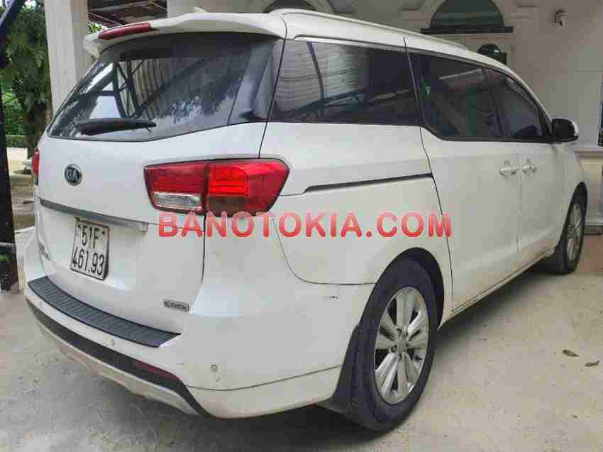 Cần bán gấp Kia Sedona 2.2L DATH 2017 - Xe đẹp - Giá tốt