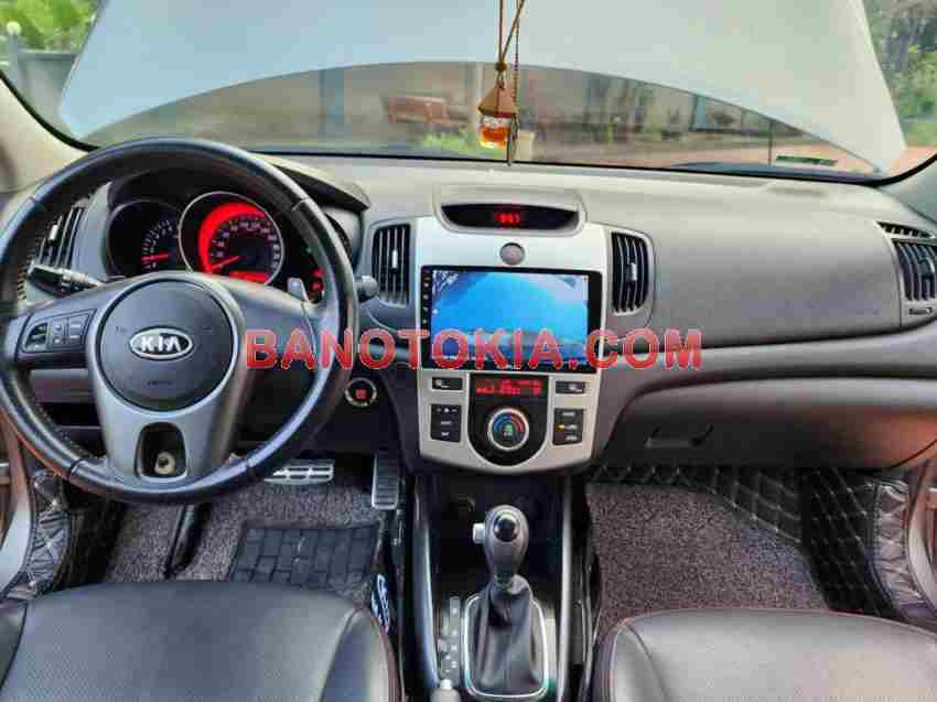 Cần bán gấp xe Kia Cerato 1.6 AT 2011 màu Xám