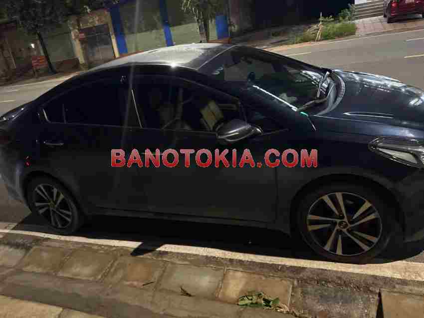 Bán Kia Cerato 1.6 MT, màu Xanh, Máy xăng, 2018