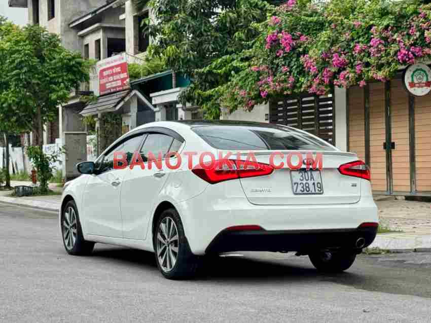 Cần bán Kia K3 2.0 AT Máy xăng 2015 màu Trắng