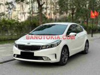 Cần bán gấp xe Kia Cerato 1.6 MT 2018 màu Trắng