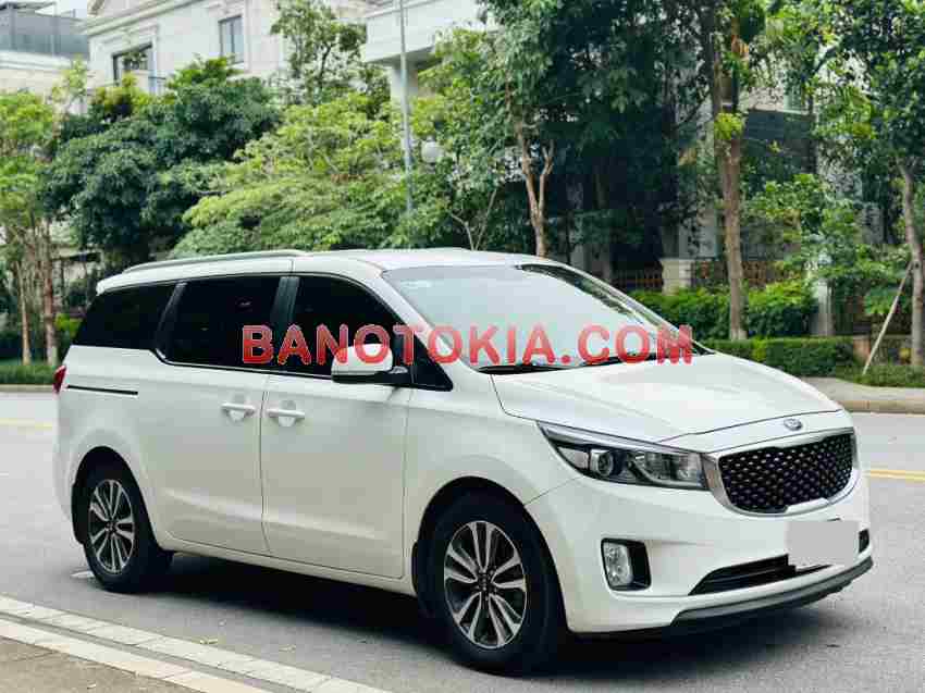 Cần bán gấp Kia Sedona 2.2L DAT 2018 - Xe đẹp - Giá tốt