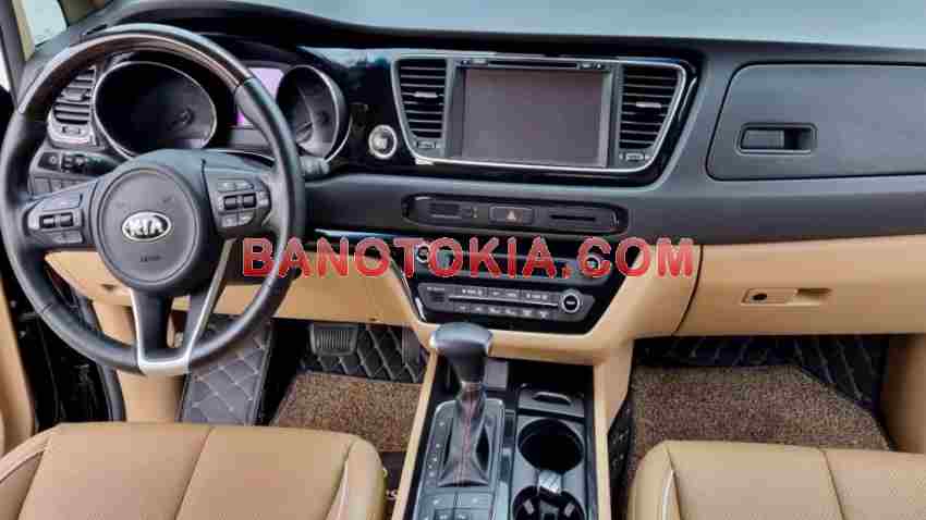 Cần bán xe Kia Sedona 2.2L DATH đời 2018