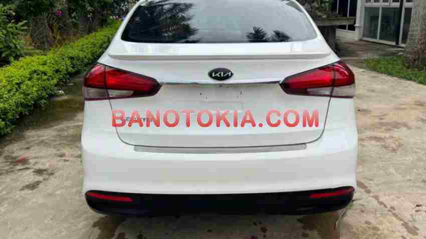 Cần bán Kia Cerato 1.6 MT 2017 - Số tay