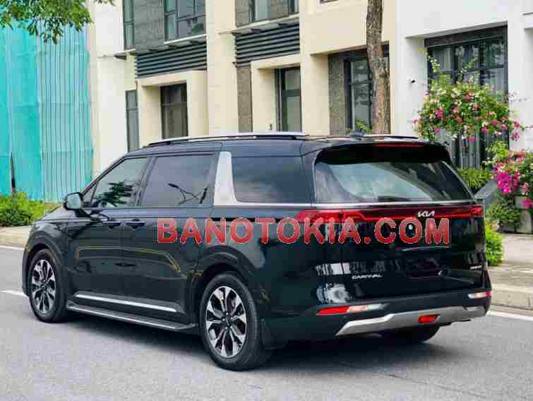 Cần bán gấp xe Kia Carnival Signature 2.2D năm 2024, màu Đen, Số tự động