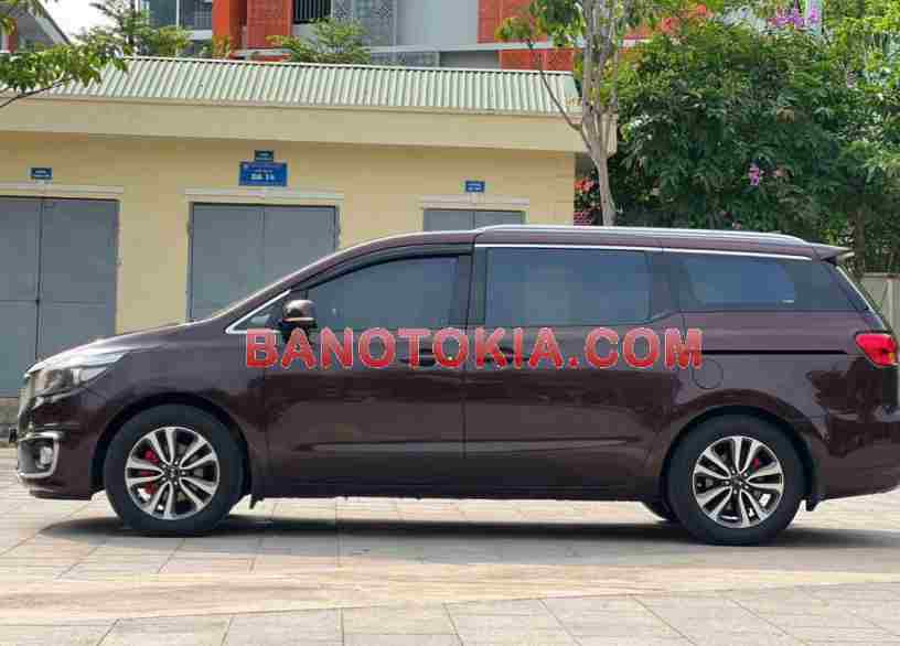 Kia Sedona 2.2L DATH 2016 Máy dầu đẹp long lanh