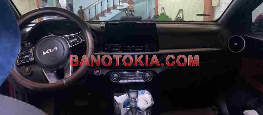 Cần bán xe Kia K3 Premium 2.0 AT màu Đỏ 2022
