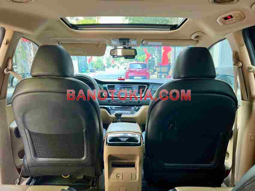 Cần bán xe Kia Sedona 3.3L GATH năm 2015 màu Đen cực đẹp