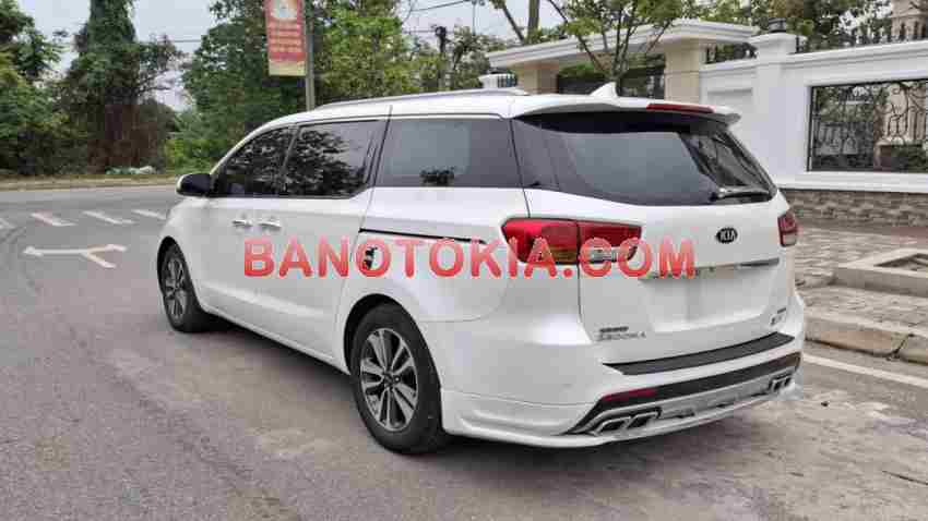 Bán Kia Sedona 2.2L DATH đời 2016 xe đẹp - giá tốt