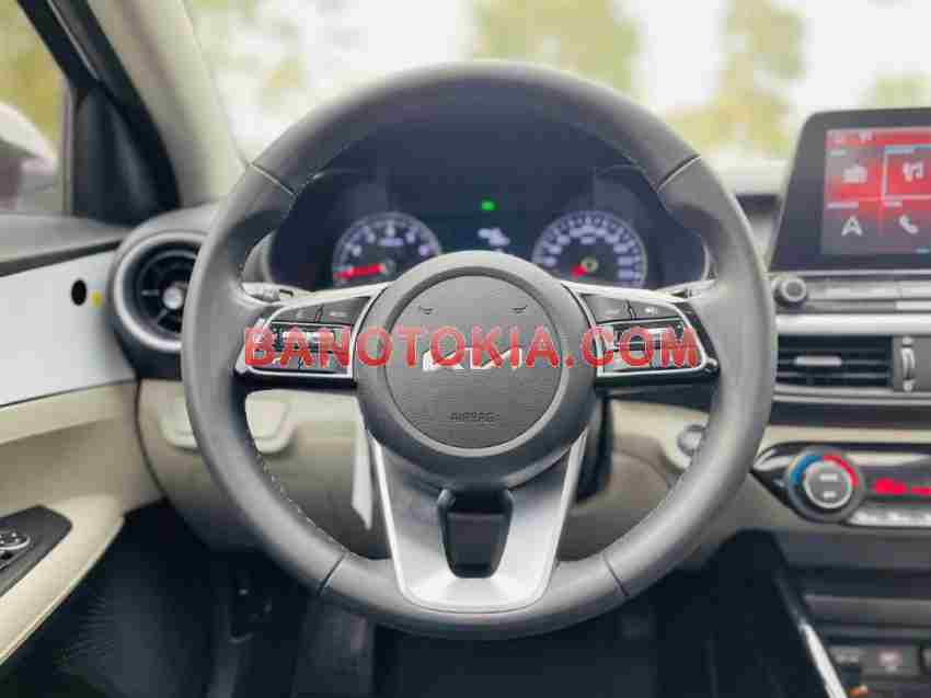 Cần bán gấp Kia K3 Luxury 1.6 AT đời 2021, màu Trắng