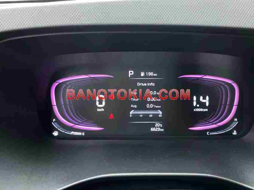 Cần bán Kia Carens 1.5G Luxury Máy xăng 2023 màu Trắng