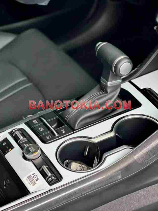 Kia K5 2025 bản Premium 2.0 AT