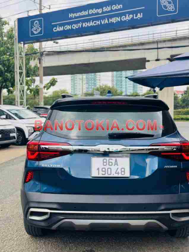 Cần bán gấp xe Kia Seltos Premium 1.6 AT năm 2021, màu Xanh, Số tự động