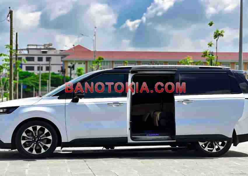 Cần bán xe Kia Carnival Signature 2.2D 2022 Số tự động màu Trắng