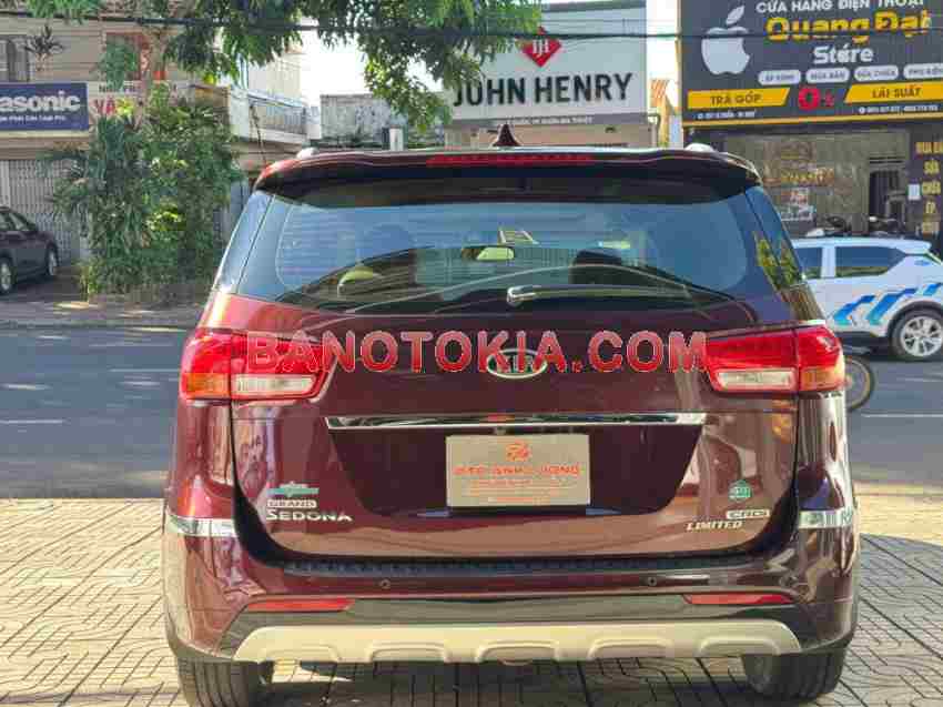 Cần bán xe Kia Sedona 2.2L DATH sx 2017