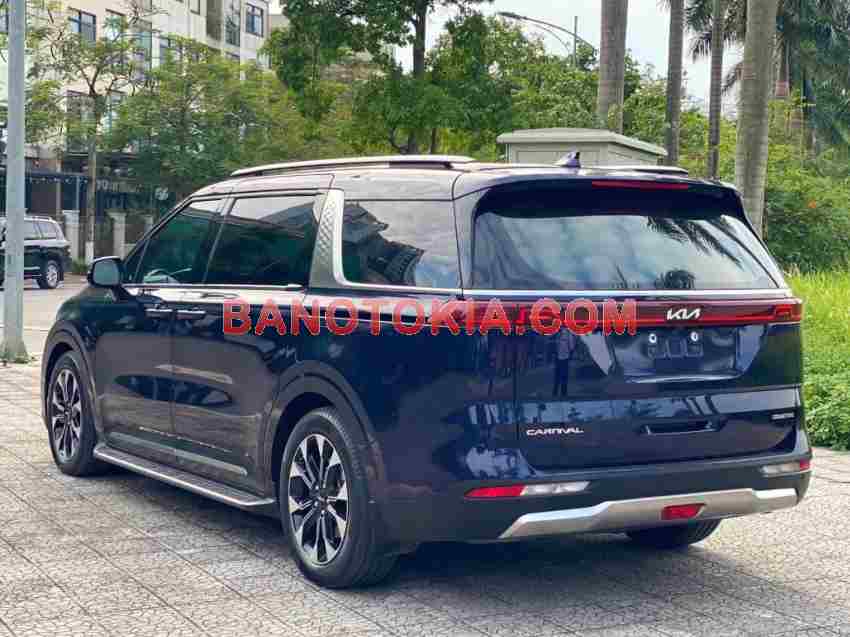 Cần bán gấp Kia Carnival Signature 2.2D đời 2023, màu Xanh