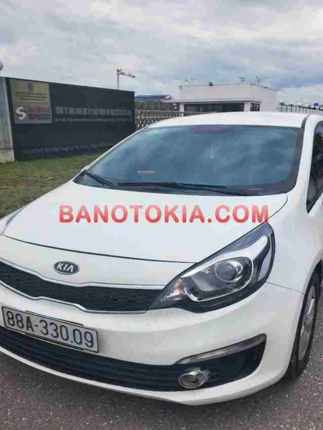 Cần bán gấp xe Kia Rio 1.4 MT 2015 màu Trắng