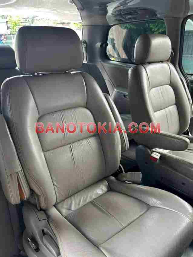 Cần bán gấp xe Kia Carnival GS 2.5 MT 2006 màu Ghi