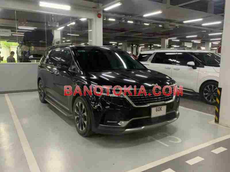 Cần bán gấp Kia Carnival Signature 2.2D đời 2022, màu Đen