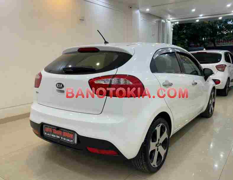 Cần bán gấp xe Kia Rio 1.4 AT năm 2014, màu Trắng, Số tự động