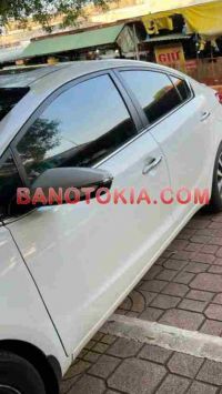 Cần bán Kia K3 2.0 AT 2015 - Số tự động