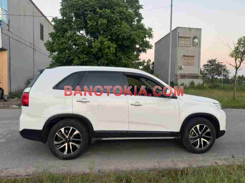 Cần bán xe Kia Sorento 2.4 GAT Deluxe màu Trắng 2019 Cần bán xe Kia Sorento 2.4 GAT Deluxe màu Trắng 2019