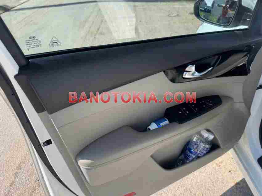 Cần bán Kia Cerato 1.6 AT Luxury 2020 xe đẹp Cần bán Kia Cerato 1.6 AT Luxury 2020 xe đẹp