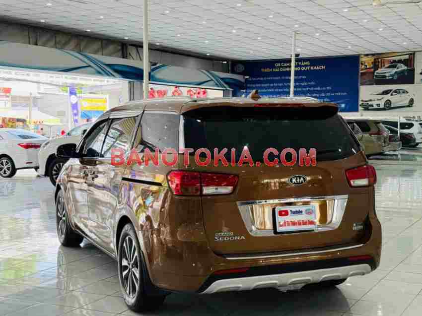 Cần bán Kia Sedona 2.2L DATH 2018, xe đẹp giá rẻ bất ngờ Cần bán Kia Sedona 2.2L DATH 2018, xe đẹp giá rẻ bất ngờ