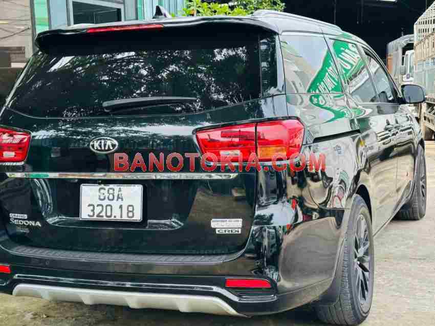 Cần bán gấp Kia Sedona 2.2 DAT Luxury 2019 - Xe đẹp - Giá tốt