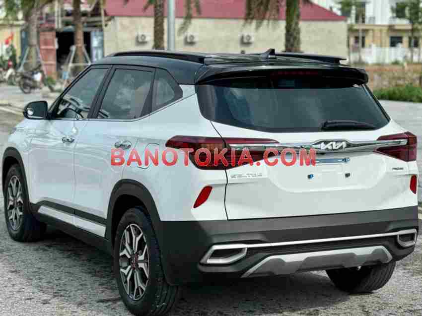 Cần bán Kia Seltos Premium 1.6 AT Máy xăng 2022 màu Trắng Cần bán Kia Seltos Premium 1.6 AT Máy xăng 2022 màu Trắng