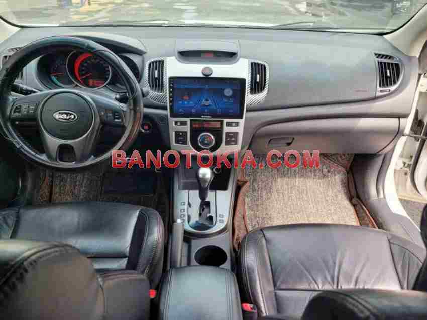 Bán Kia Cerato Koup 2.0 AT 2010 - Trắng Bán Kia Cerato Koup 2.0 AT 2010 - Trắng