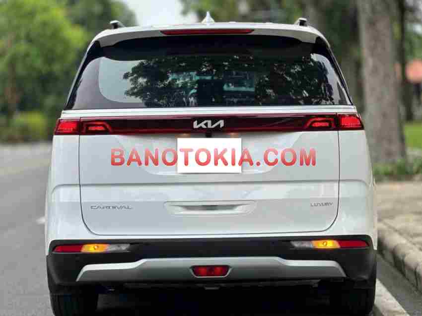 Cần bán Kia Carnival Luxury 2.2D Máy dầu 2024 màu Trắng