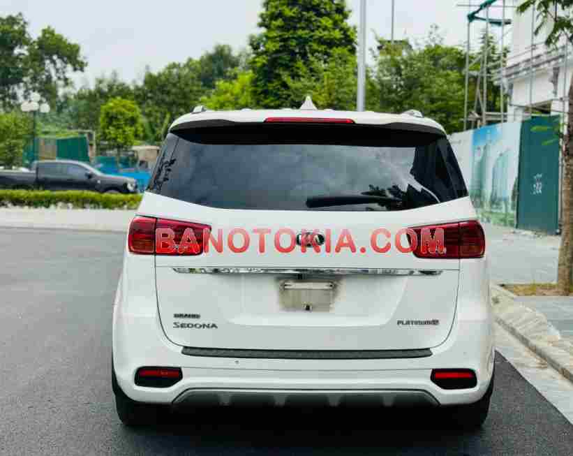 Cần bán gấp Kia Sedona 2.2 DAT Luxury đời 2019, màu Trắng