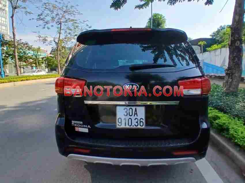 Cần bán xe Kia Sedona 3.3L GATH đời 2015