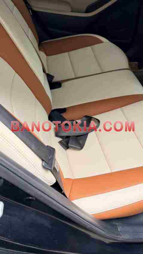 Cần bán gấp Kia Cerato 1.6 AT năm 2017 giá cực tốt