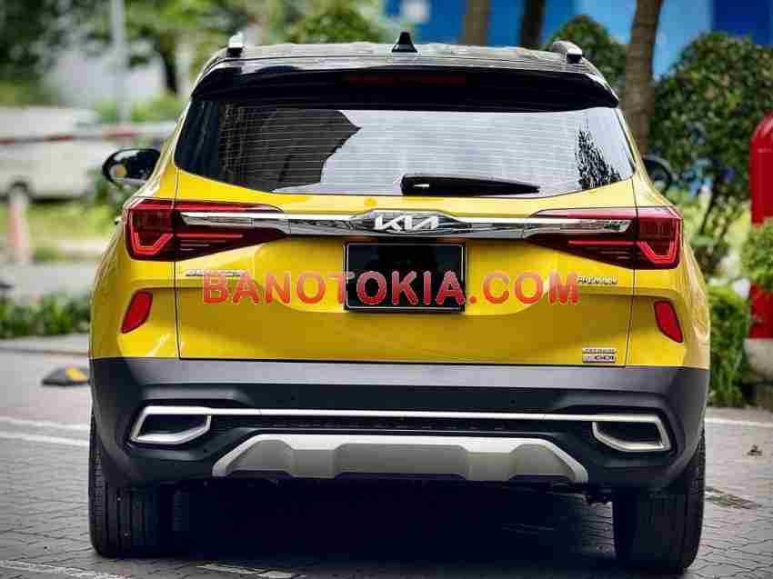 Cần bán xe Kia Seltos Premium 1.4 AT màu Vàng 2022