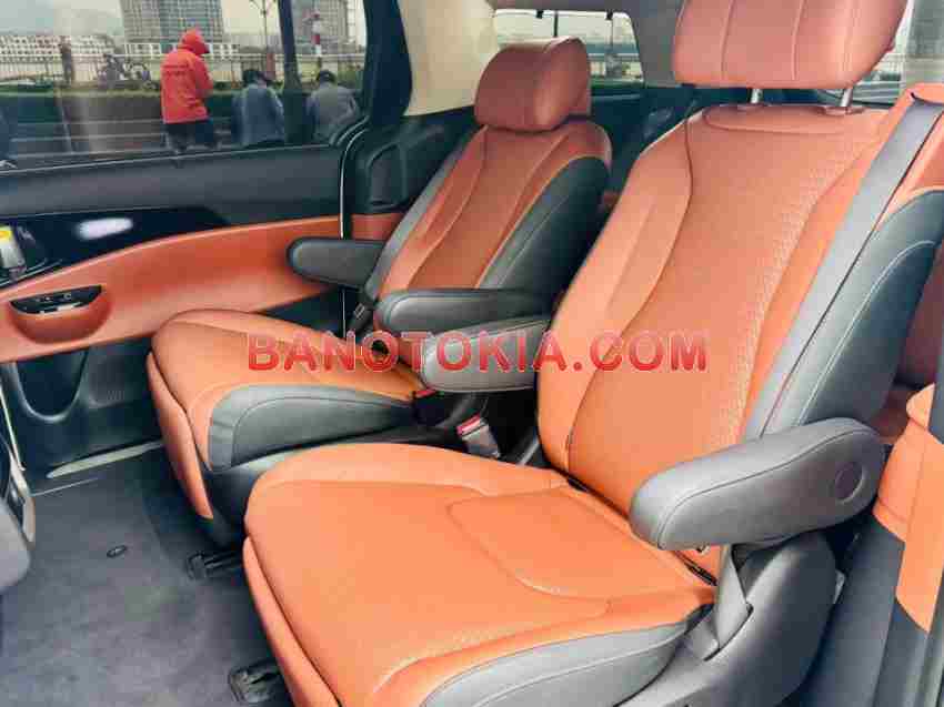 Kia Carnival Luxury 2.2D năm 2024 cần bán