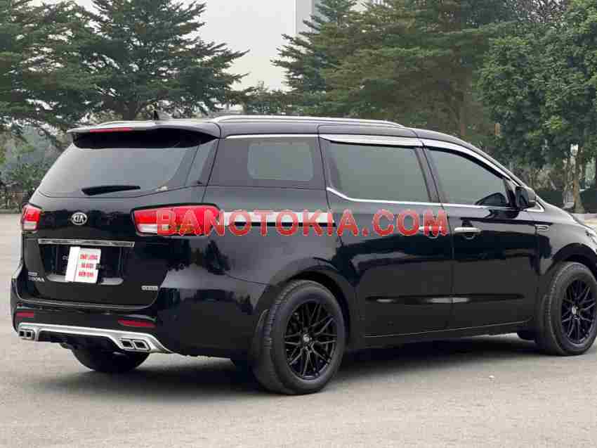 Cần bán gấp Kia Sedona 2.2L DATH năm 2018 giá cực tốt