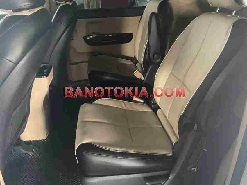 Cần bán gấp Kia Sedona 3.3L GAT đời 2016, màu Trắng