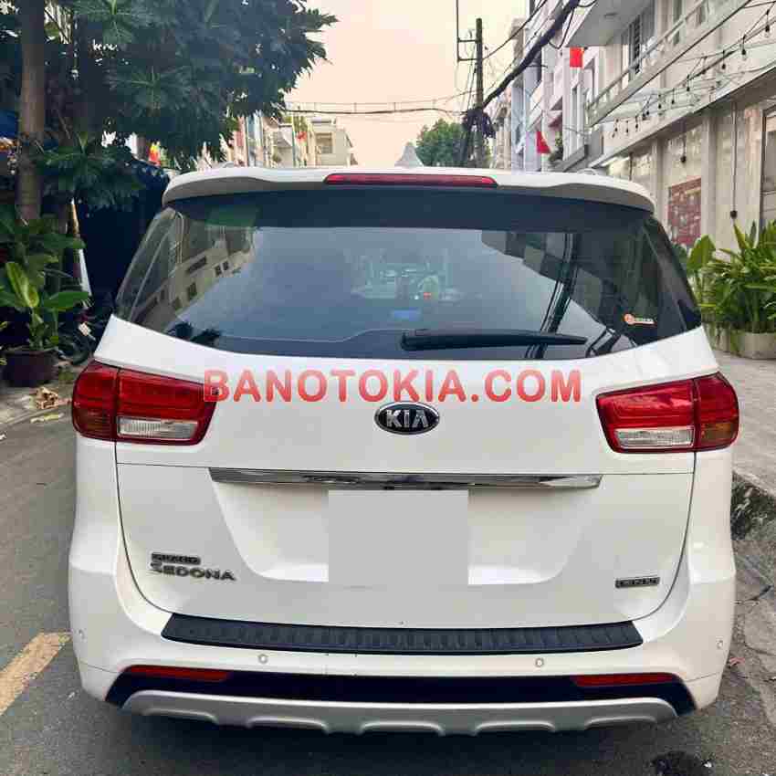 Kia Sedona 2.2L DATH 2016 Số tự động giá đẹp
