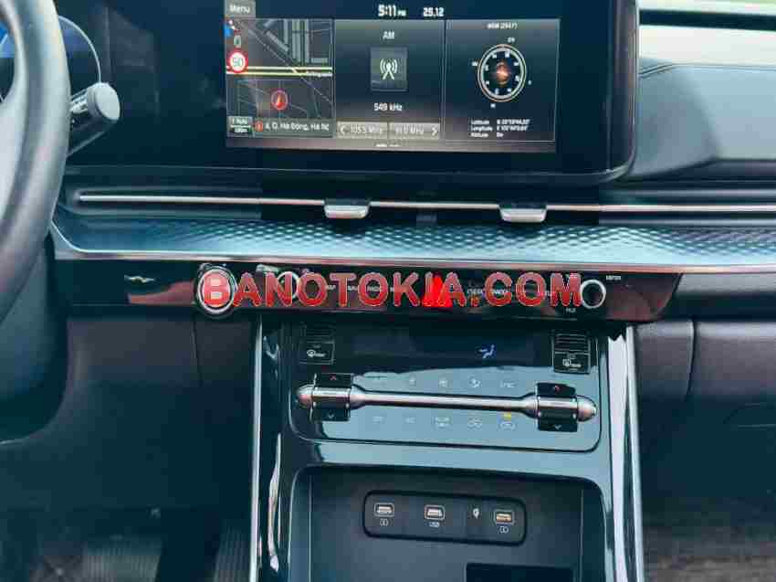 Cần bán xe Kia Carnival Signature 2.2D năm 2021 màu Trắng cực đẹp