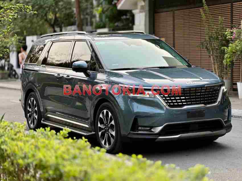 Cần bán gấp Kia Carnival Signature 2.2D đời 2022, màu Xanh