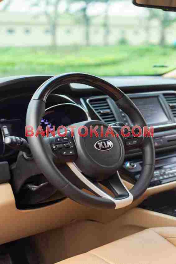 Cần bán xe Kia Sedona 2.2 DAT Luxury màu Trắng 2019