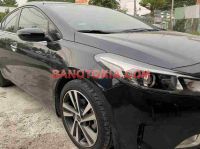 Cần bán gấp Kia Cerato 1.6 AT đời 2017, màu Đen